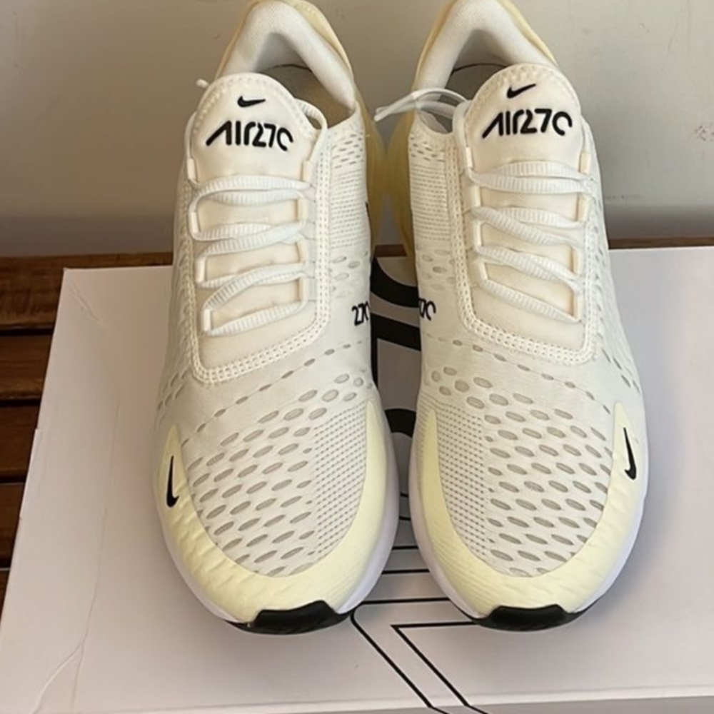 Nike Air Max 270 Sail Coconut Milk Black Sneakers Women’s Athletic Shoes NWT Box - Picture 5 of 11